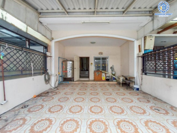 *****ทาวน์เฮ้าส์มืองสองย่านกรุงเทพมหานคร ม.เฟรชวิลล่า นวมินทร์ บนเนื้อที่ 20 ตร.ว. ฟังก์ชันเหมือนได้บ้านเดี่ยว 3 ห้องนอน 4 ห้องน้ำ 2 ที่จอดรถ บ้านสภาพสวย แถมฟรี! 1 เครื่องปรับอากาศ เดินทางสะดวก ทำเลเยี่ยม ใกล้แฟชั่นไอส์แลนด์ และรถไฟฟ้าสายสีชมพู "สถานีคู้บอน"